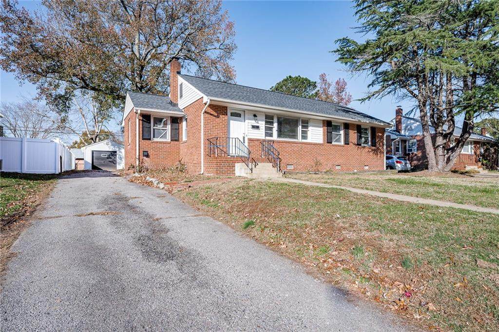 419 Seabury Avenue - Photo 1