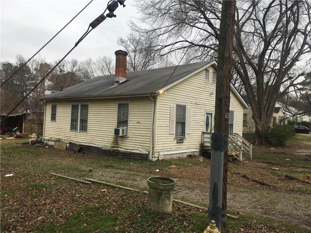 1015 7th Street - Photo 1