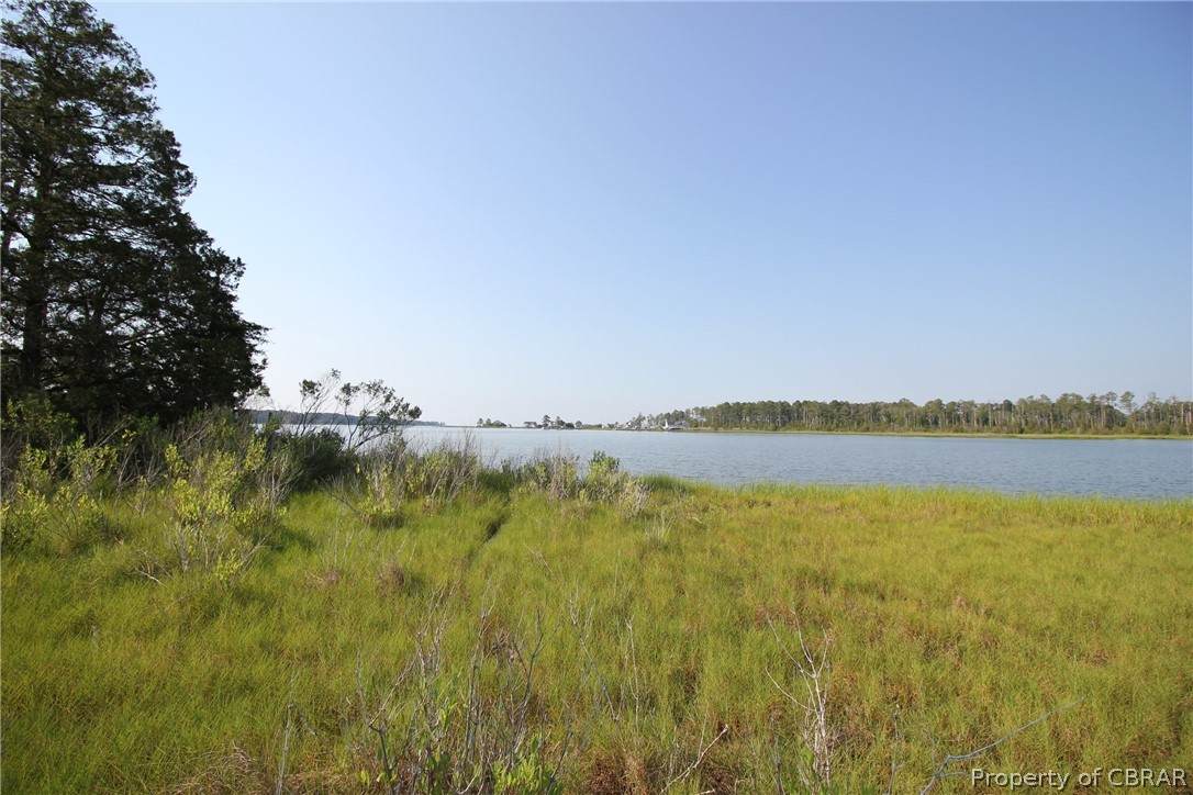 100 Blackwater Drive - Photo 1
