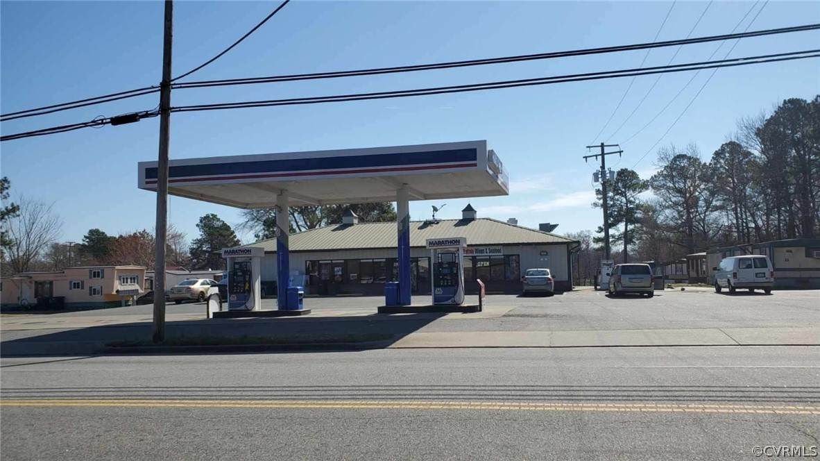 711 Main Street - Photo 1