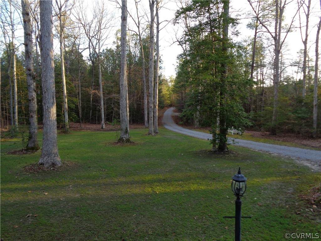 8901 Woodpecker Road - Photo 1