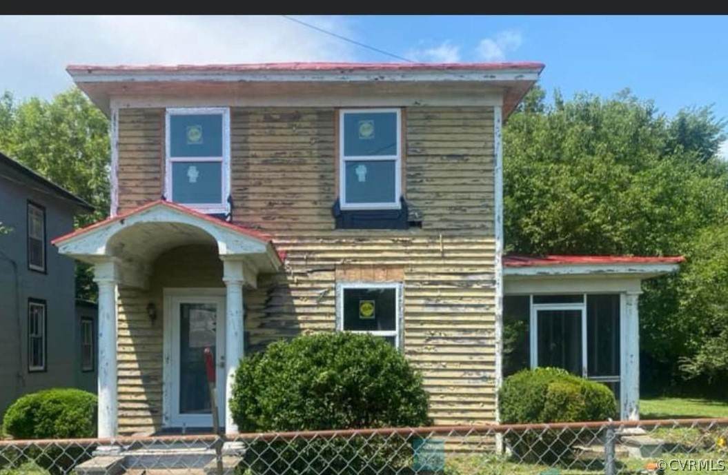 2127 Ferndale Avenue - Photo 1