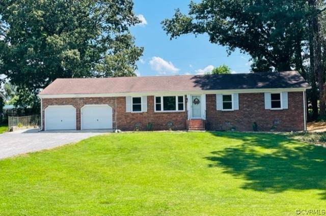 1556 Lakeside Drive - Photo 1