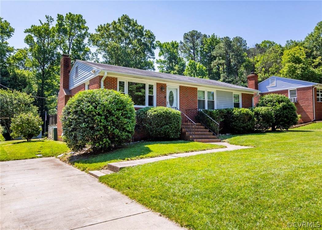 1263 Woodcroft Road - Photo 1