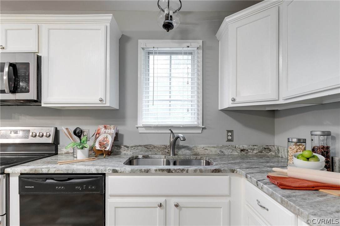 12904 Patterson Avenue - Photo 1