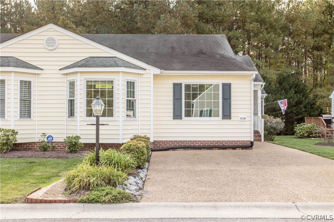 812 #B Fort Hayes Court - Photo 1