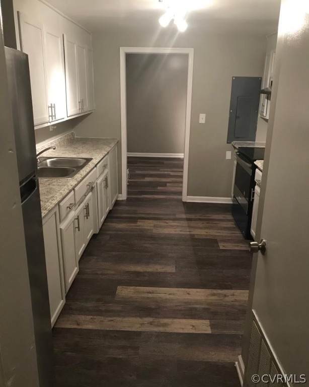 109 Center Street - Photo 1