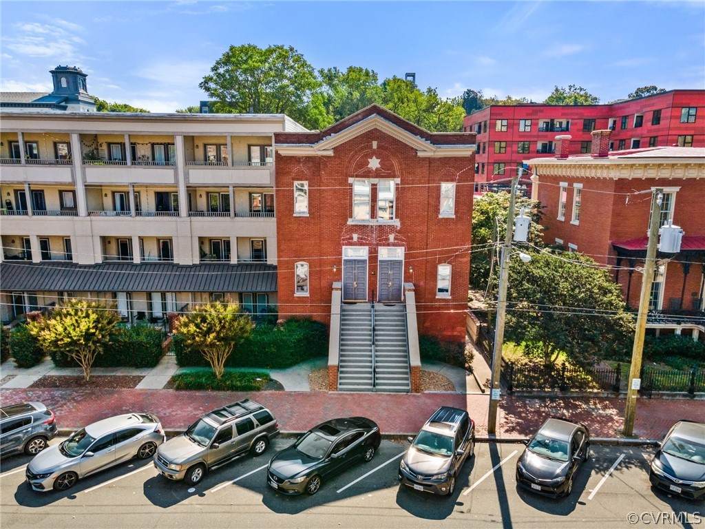 209 19th Street - Photo 1