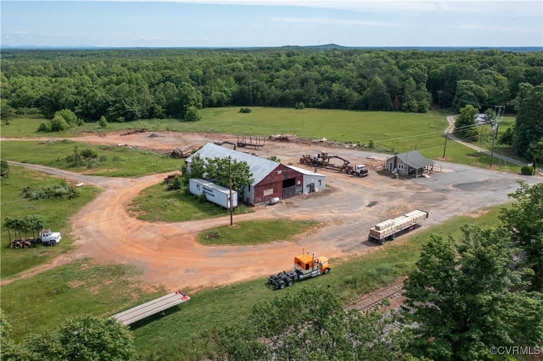 17587 James Madison Highway - Photo 1