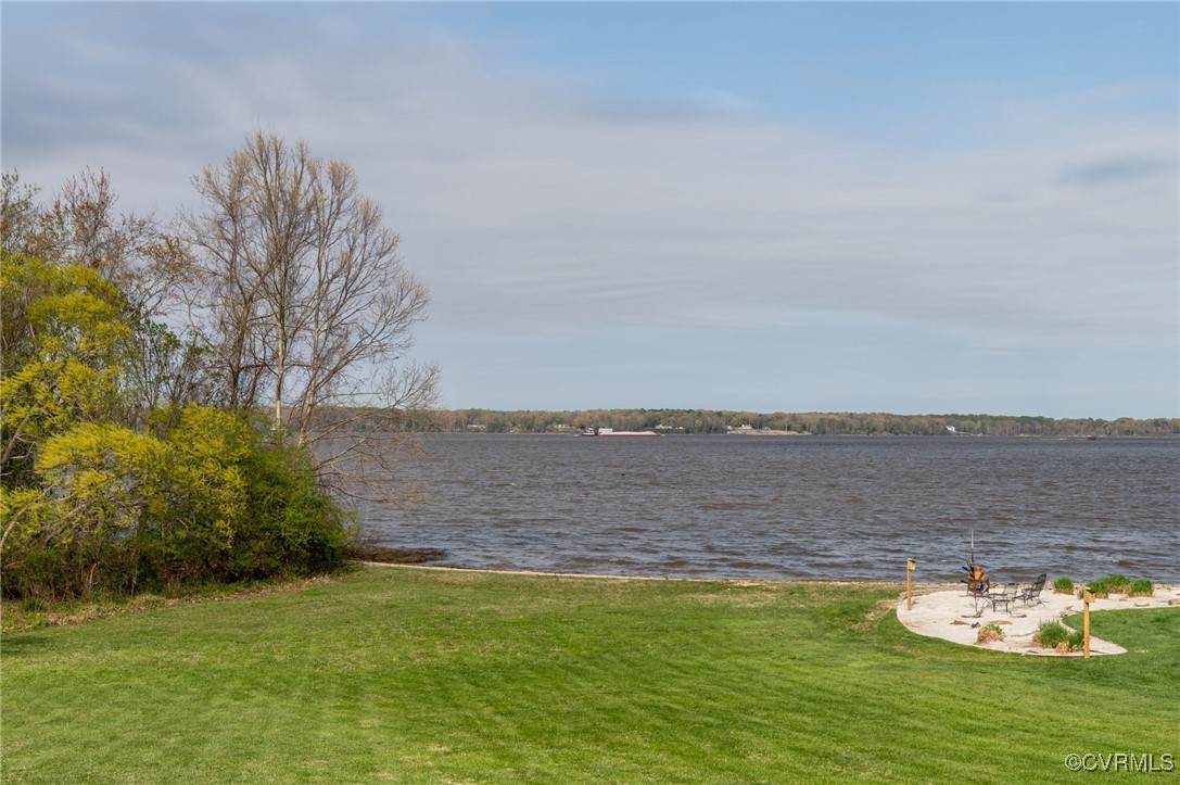 417 Farrar Landing - Photo 1