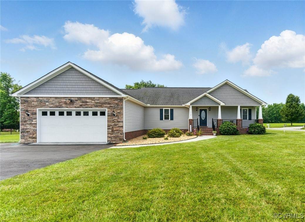 112 Rosemary Court - Photo 1
