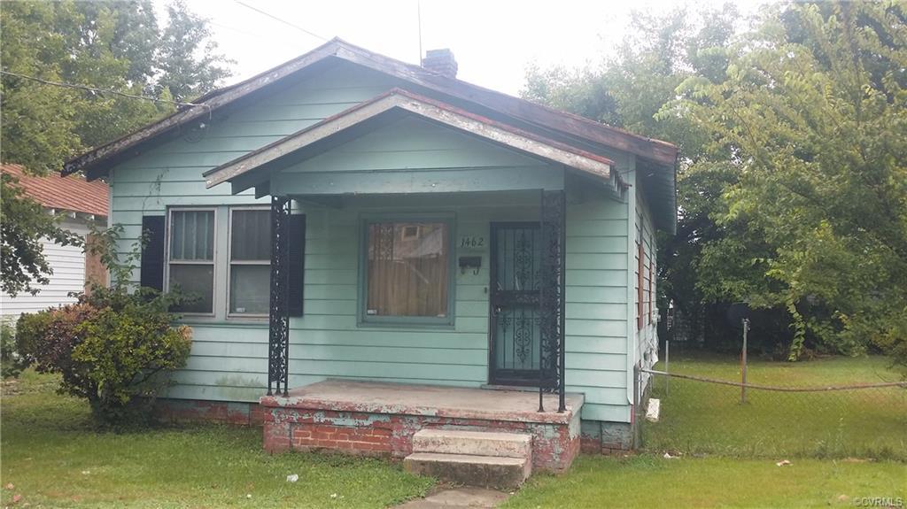 1462 Ferndale Avenue - Photo 1