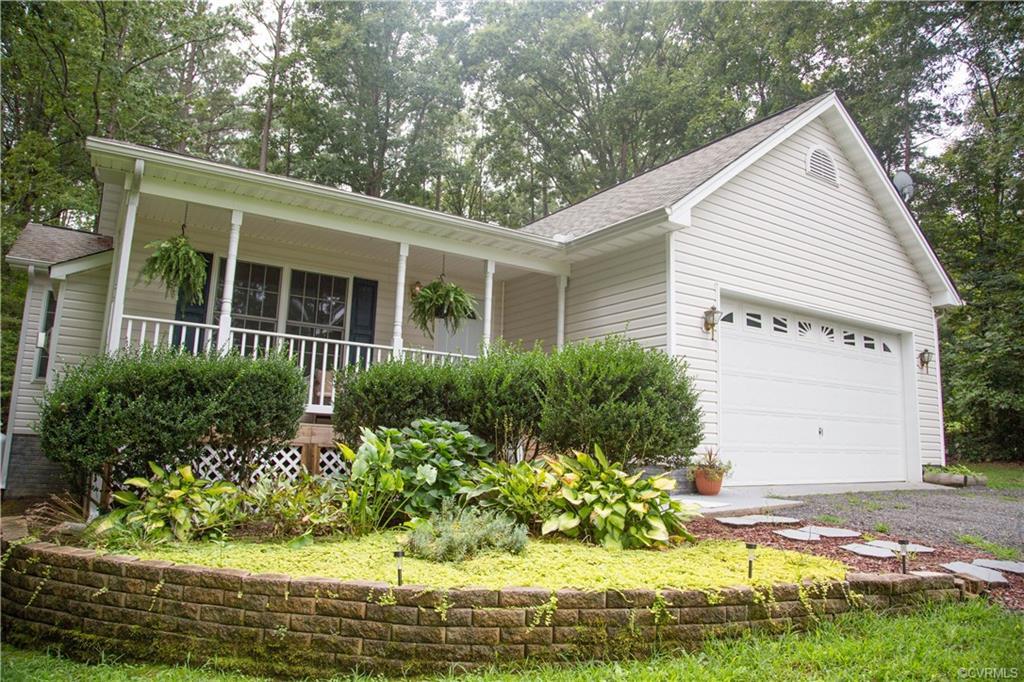 95 Lake Caroline Drive - Photo 1