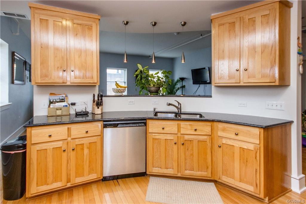 1205 Main Street - Photo 1