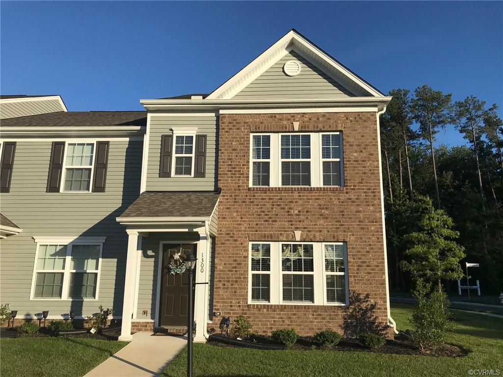 1300 Stone Ridge Park Loop - Photo 1