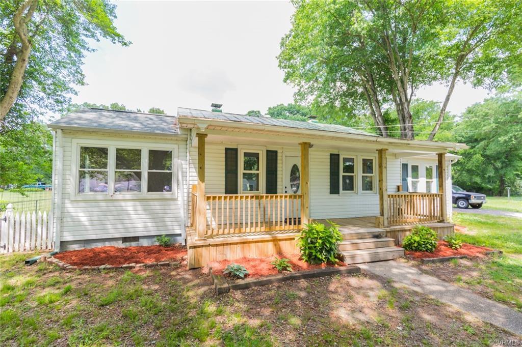 208 Elm Street - Photo 1