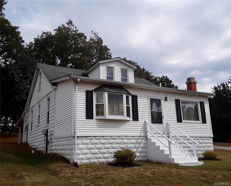 16116 Colonial Road - Photo 1