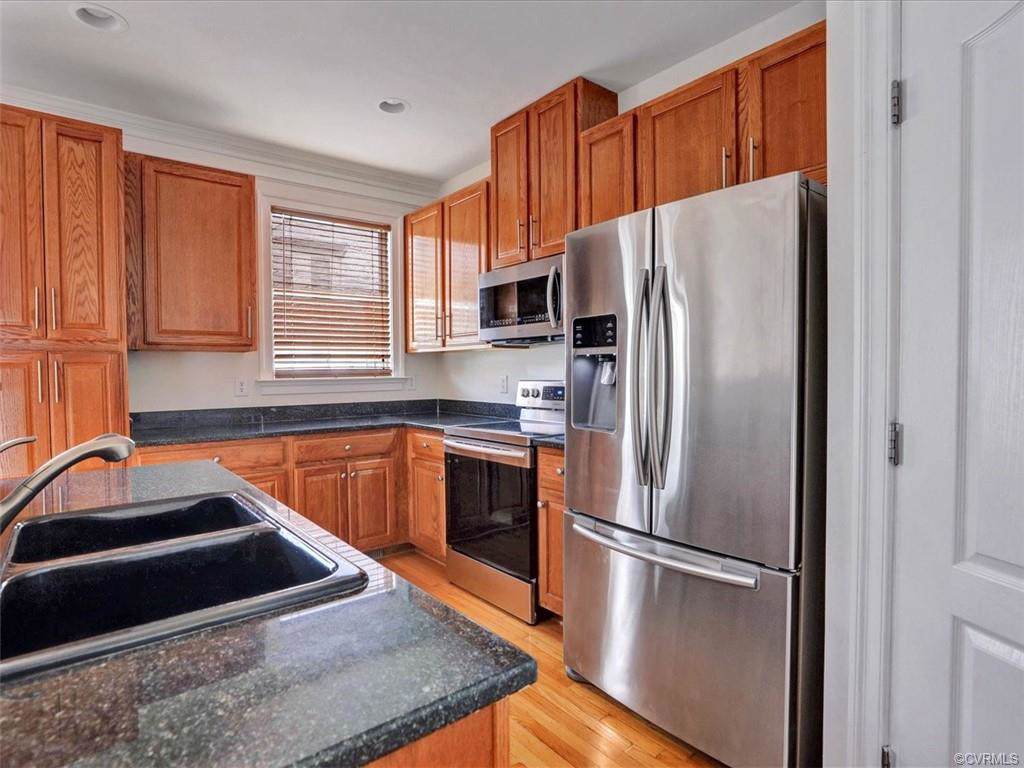 702 Pine Street - Photo 1