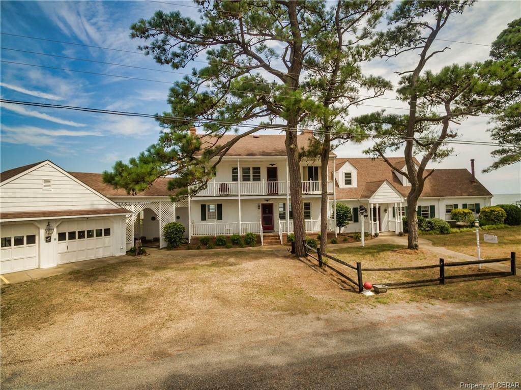 624 Riverside Drive - Photo 1