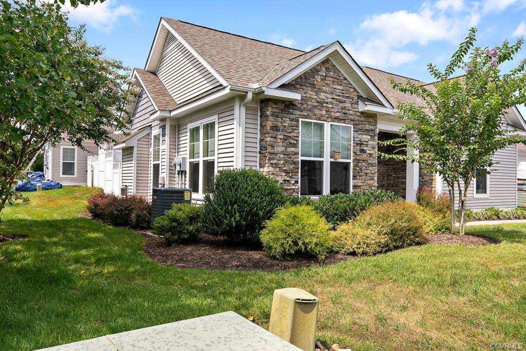 5749 Magnolia Shore Lane - Photo 1