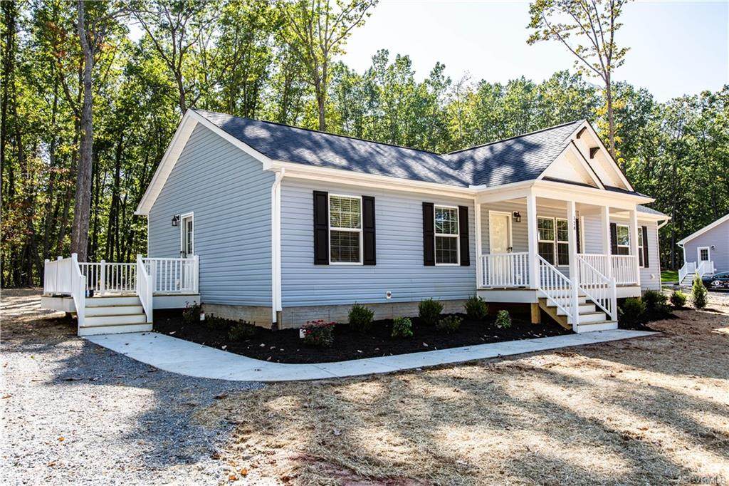 128 Evan Lane - Photo 1