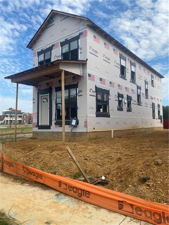 1557 31st Street - Photo 1