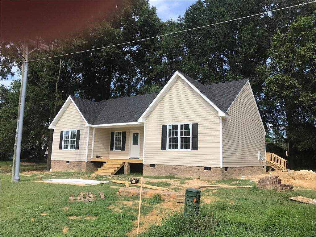 996 Briarcliffe Drive - Photo 1
