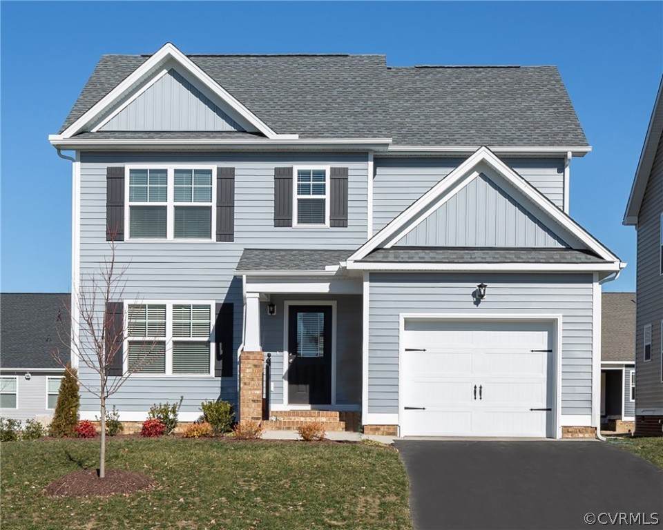 2206 White Oak Cir - Photo 1