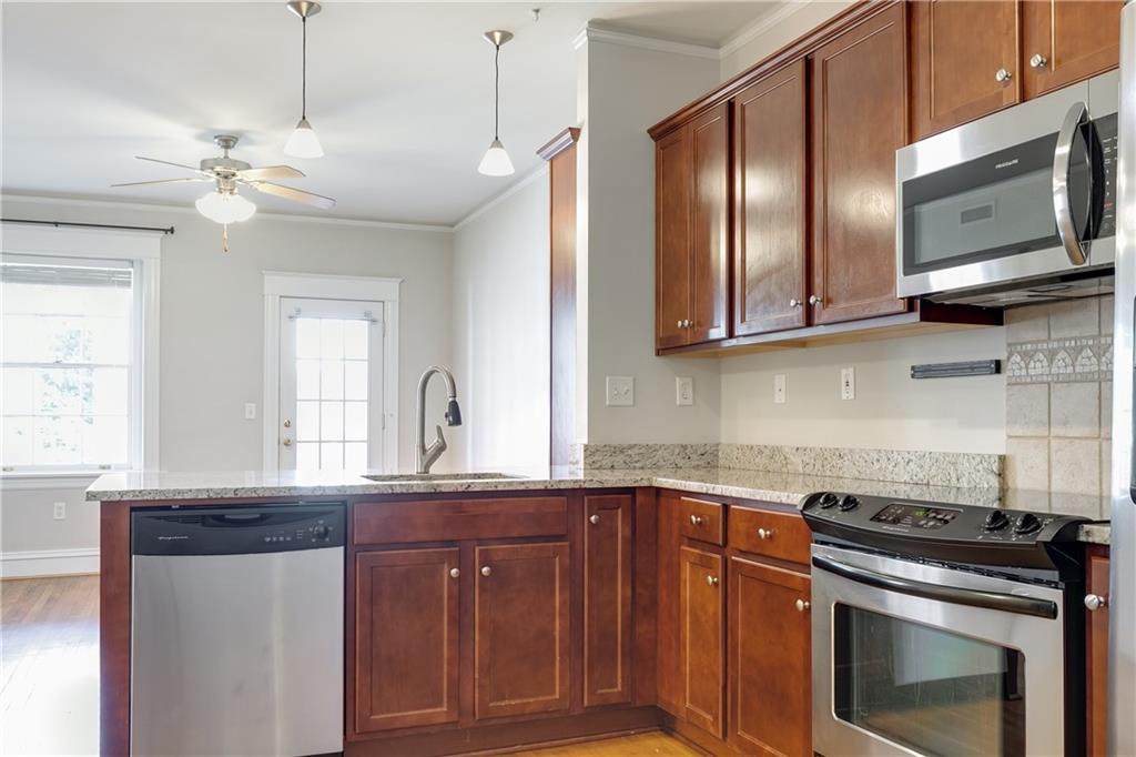 1618 Park Avenue - Photo 1