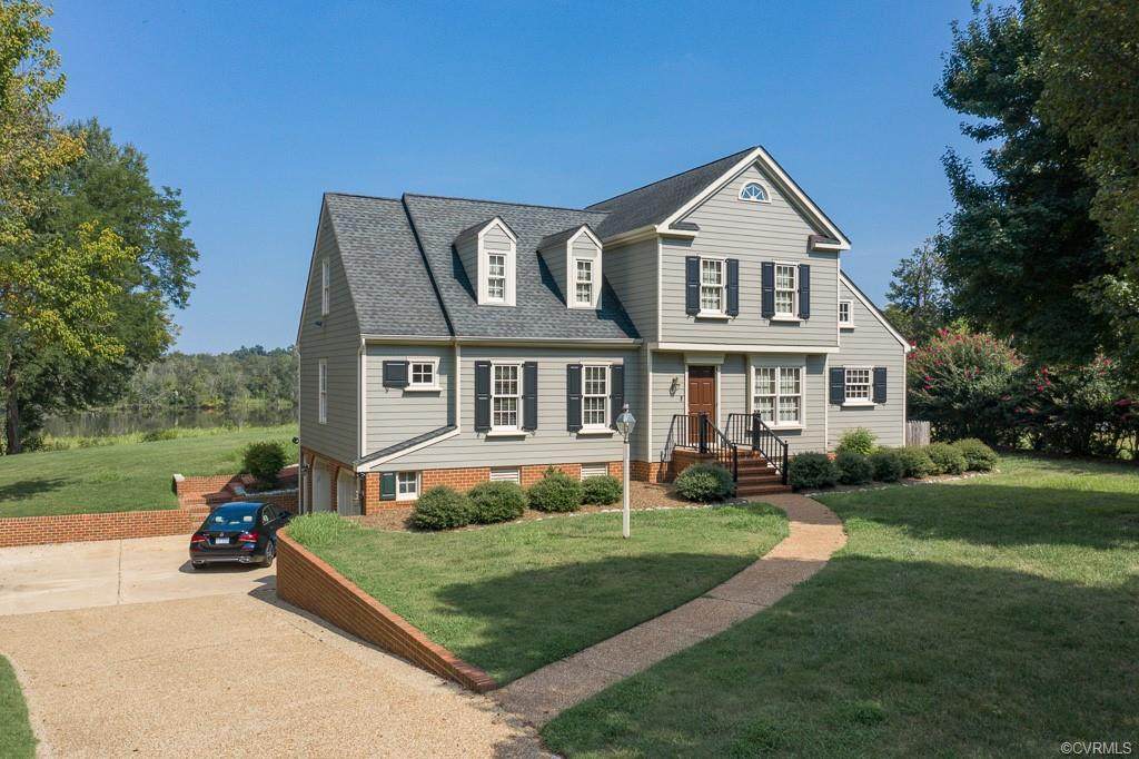137 Waterfront Drive - Photo 1