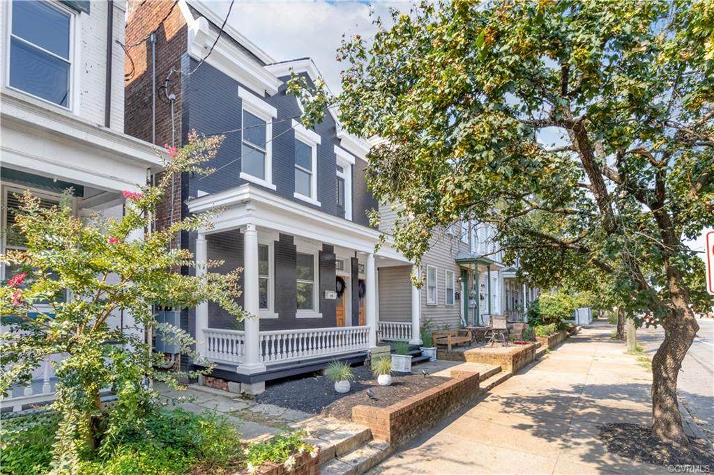 2121 Main Street - Photo 1