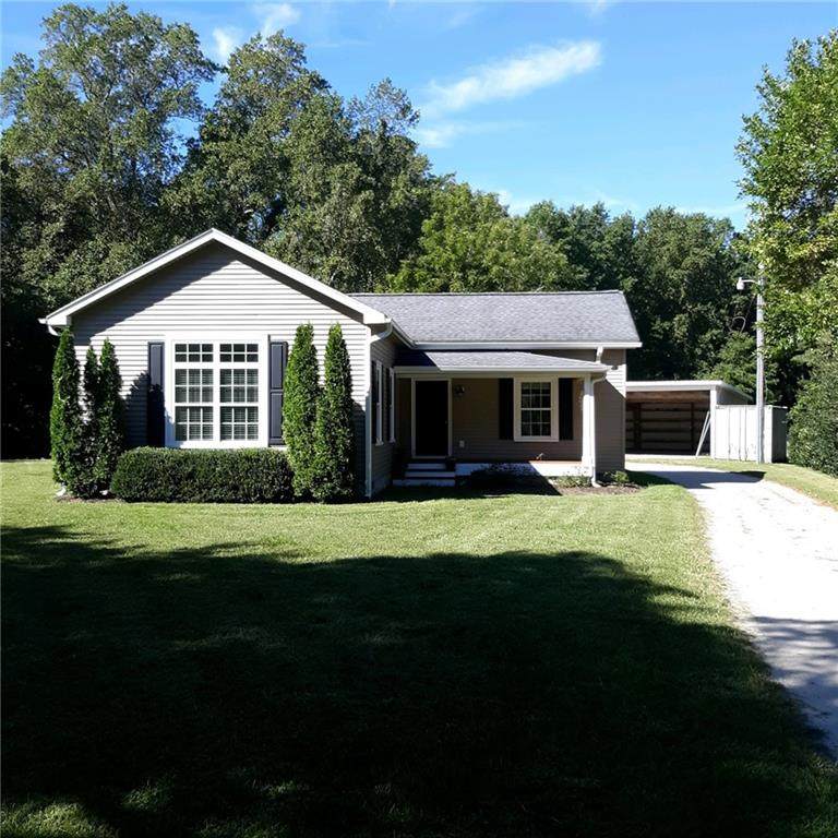 6624 Williams Landing Road - Photo 1