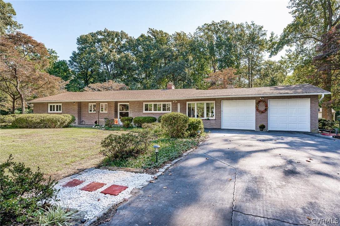 810 Mansion Drive - Photo 1