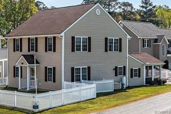110 Hampton Road - Photo 1