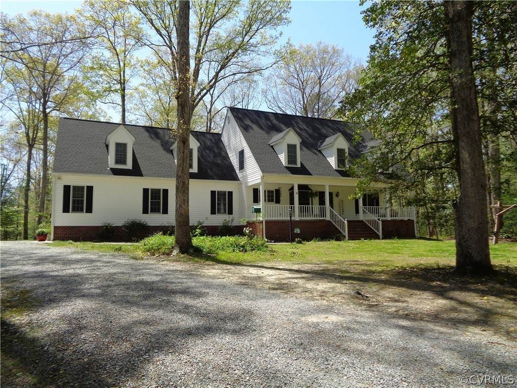 8901 Woodpecker Road - Photo 1