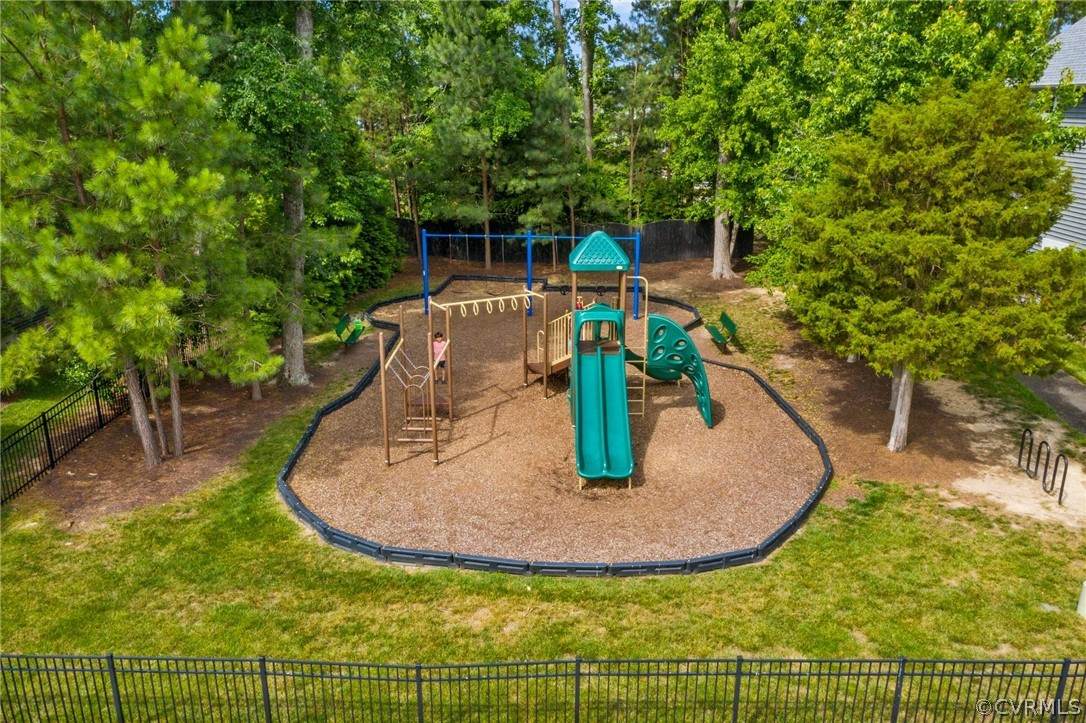 4412 Stoney Creek - Photo 1