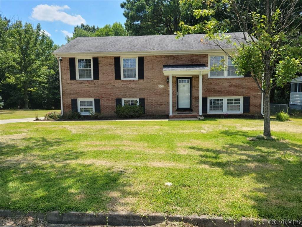 1202 Roslyn Road - Photo 1