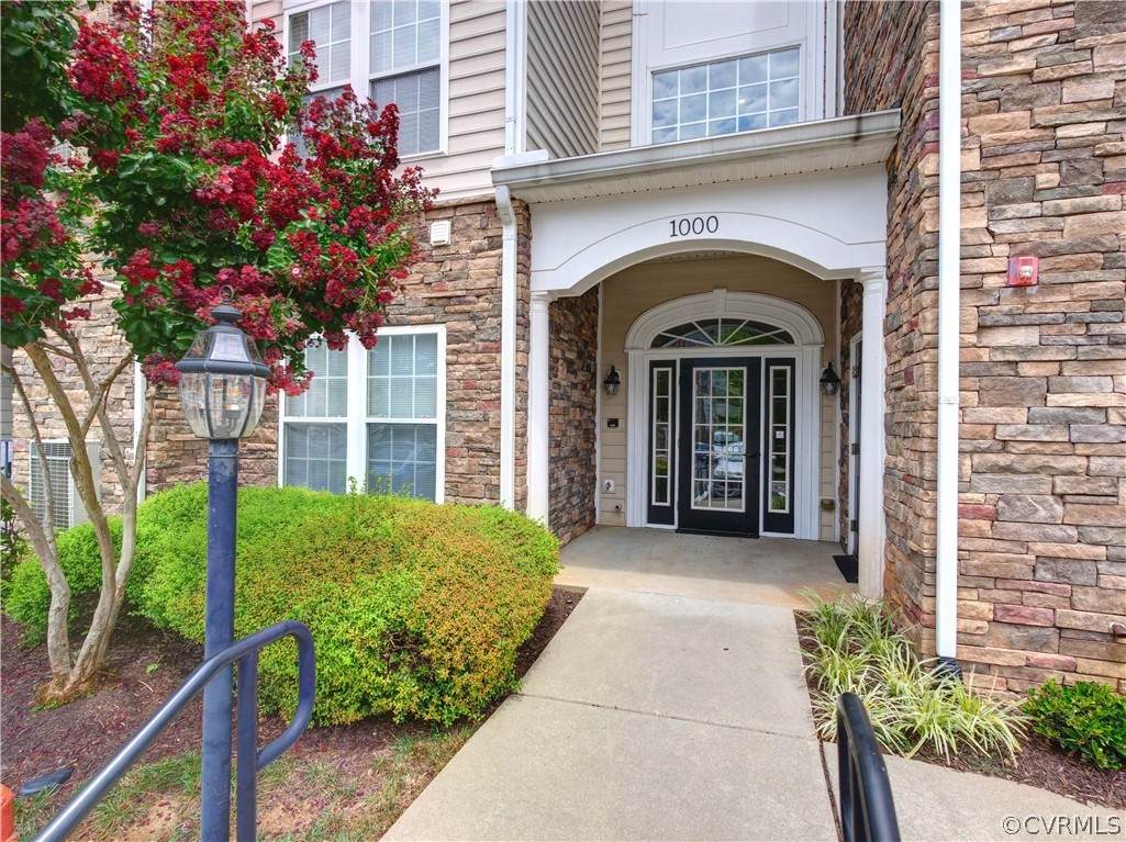 1000 Westwood Village Way - Photo 1