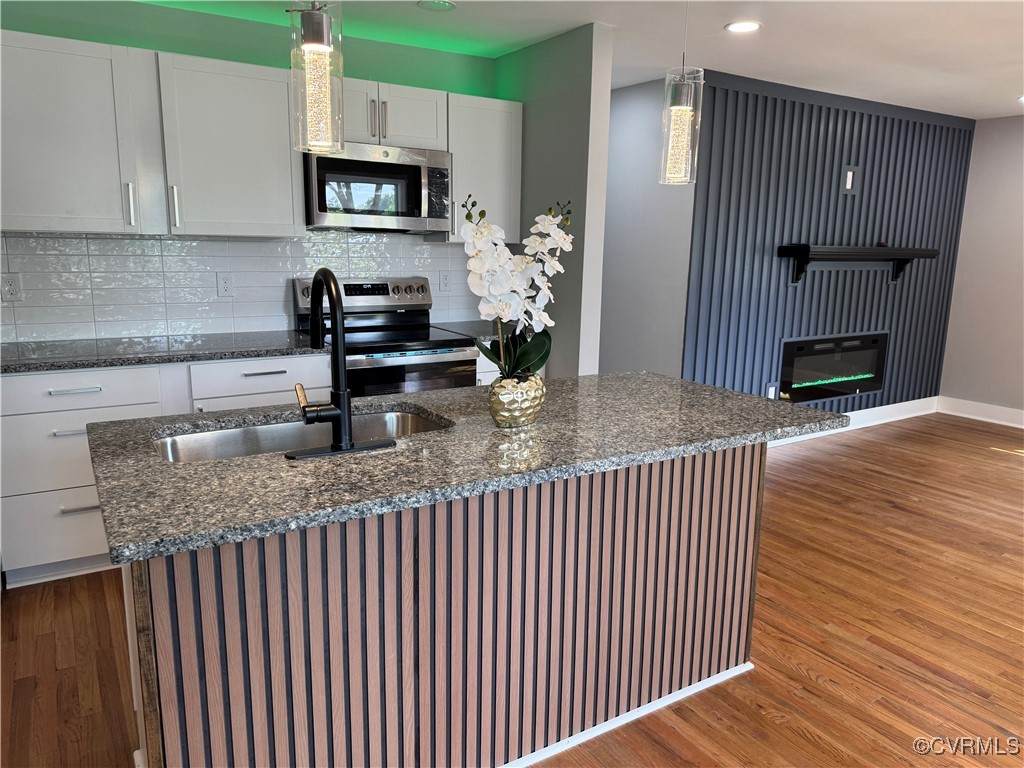 545 Lock Lane - Photo 1