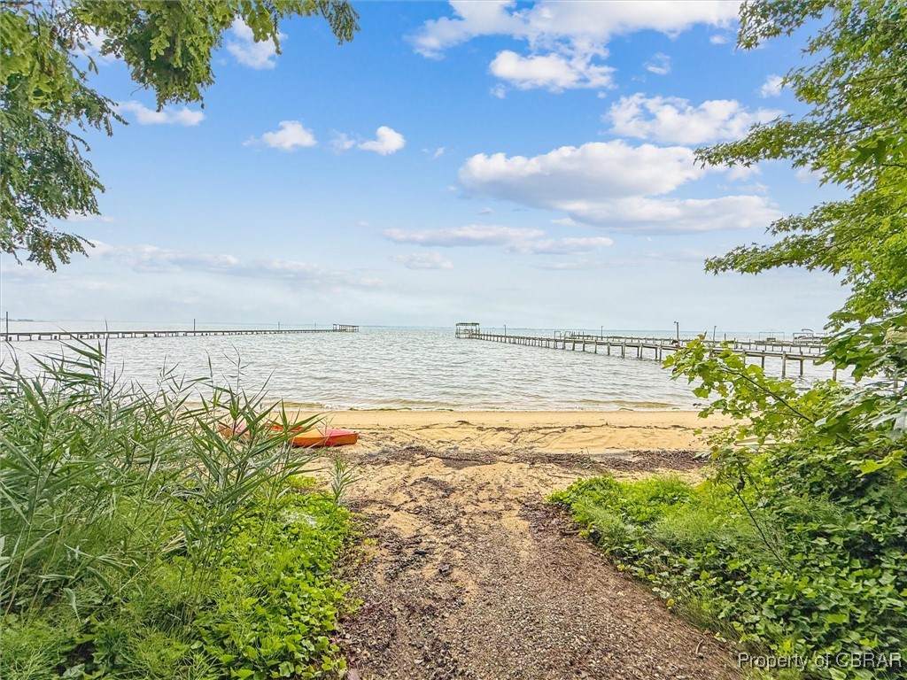 682 Bay Port Road - Photo 1