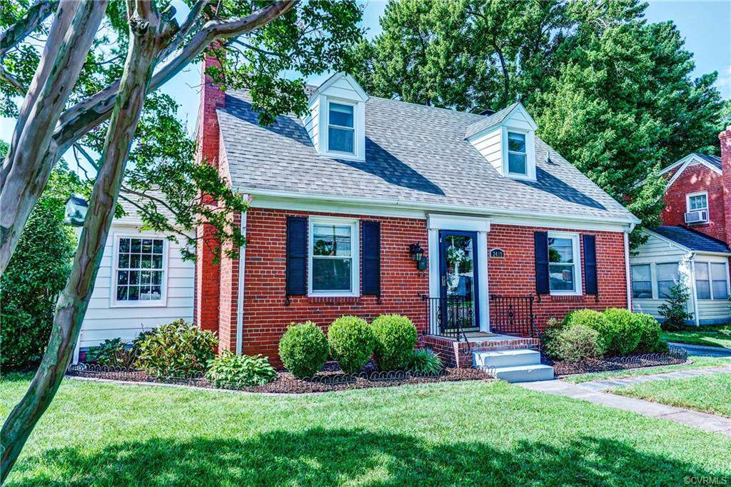 2419 Dumbarton Road - Photo 1