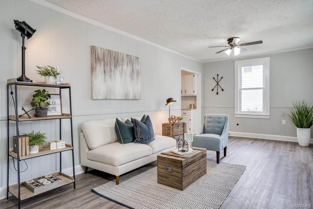 702 8th Avenue - Photo 1