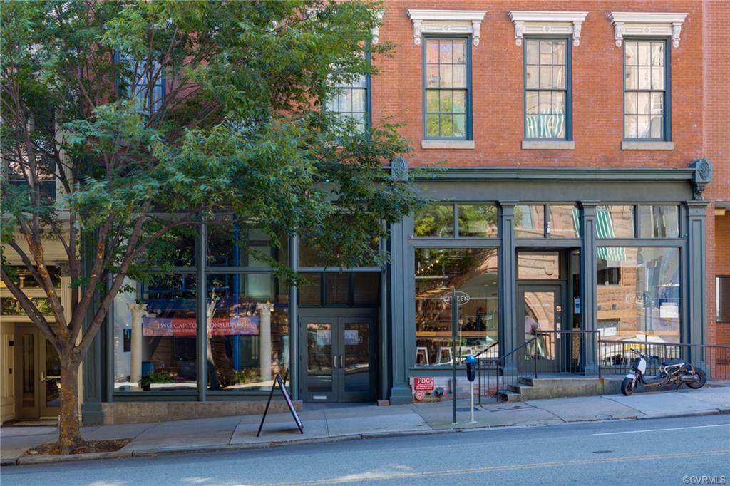 1205 Main Street - Photo 1
