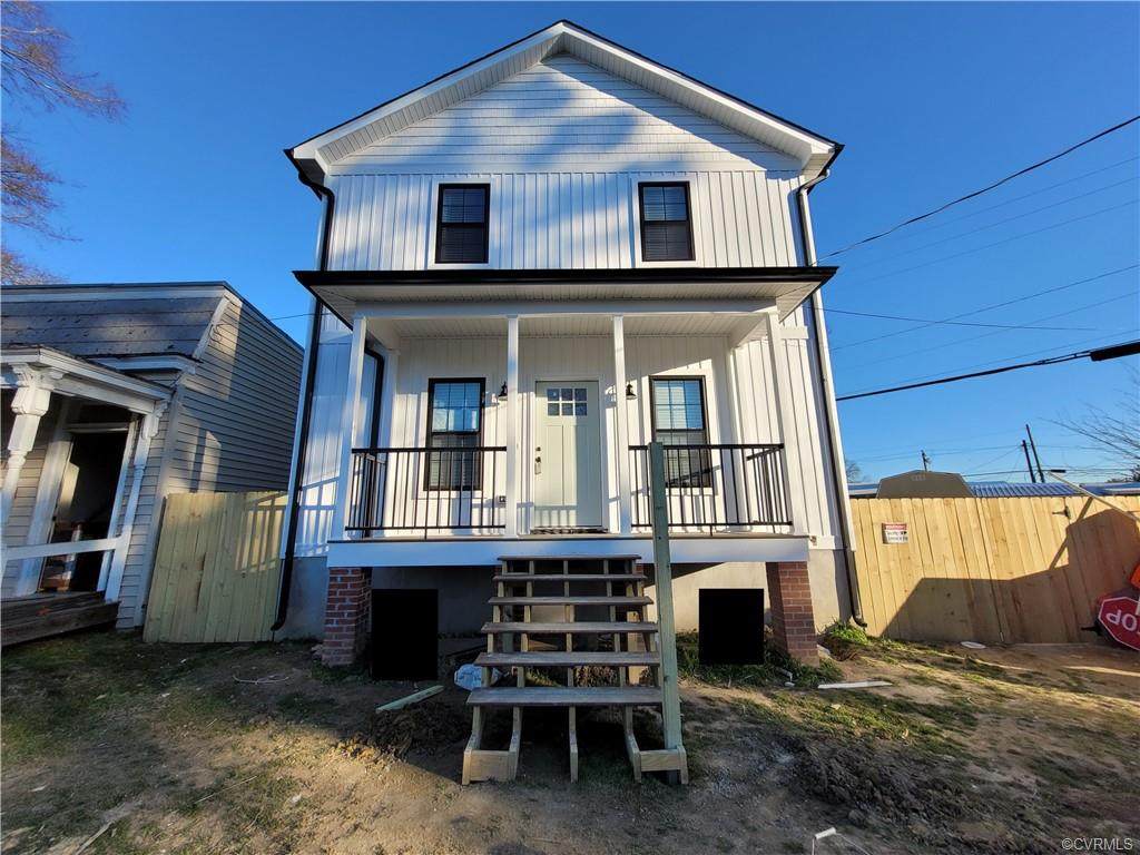 1715 29th Street - Photo 1