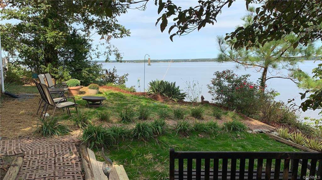 1093 Sunken Meadow Road - Photo 1