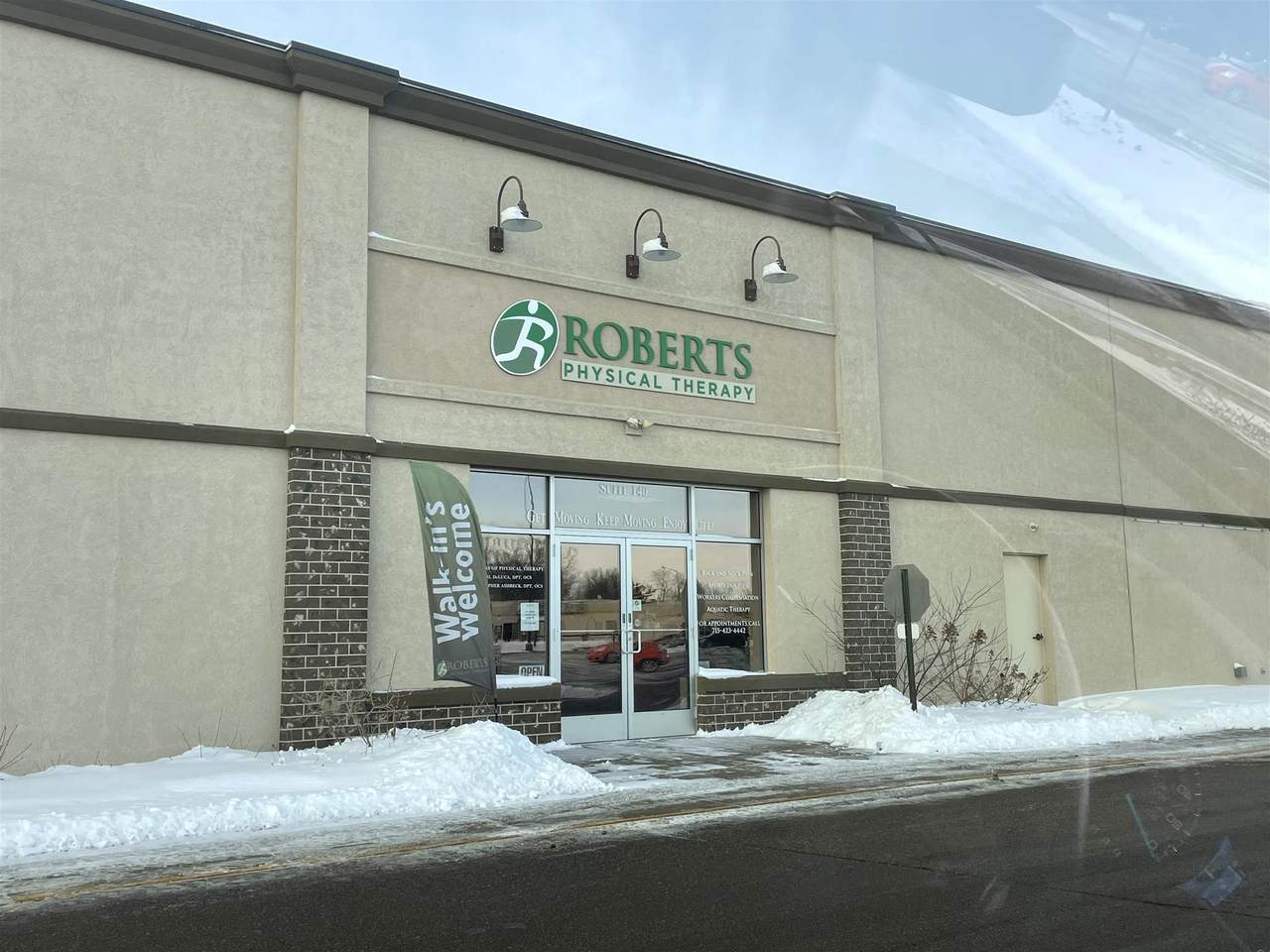 1000-Roberts Therapy Riverview Expressway - Photo 1