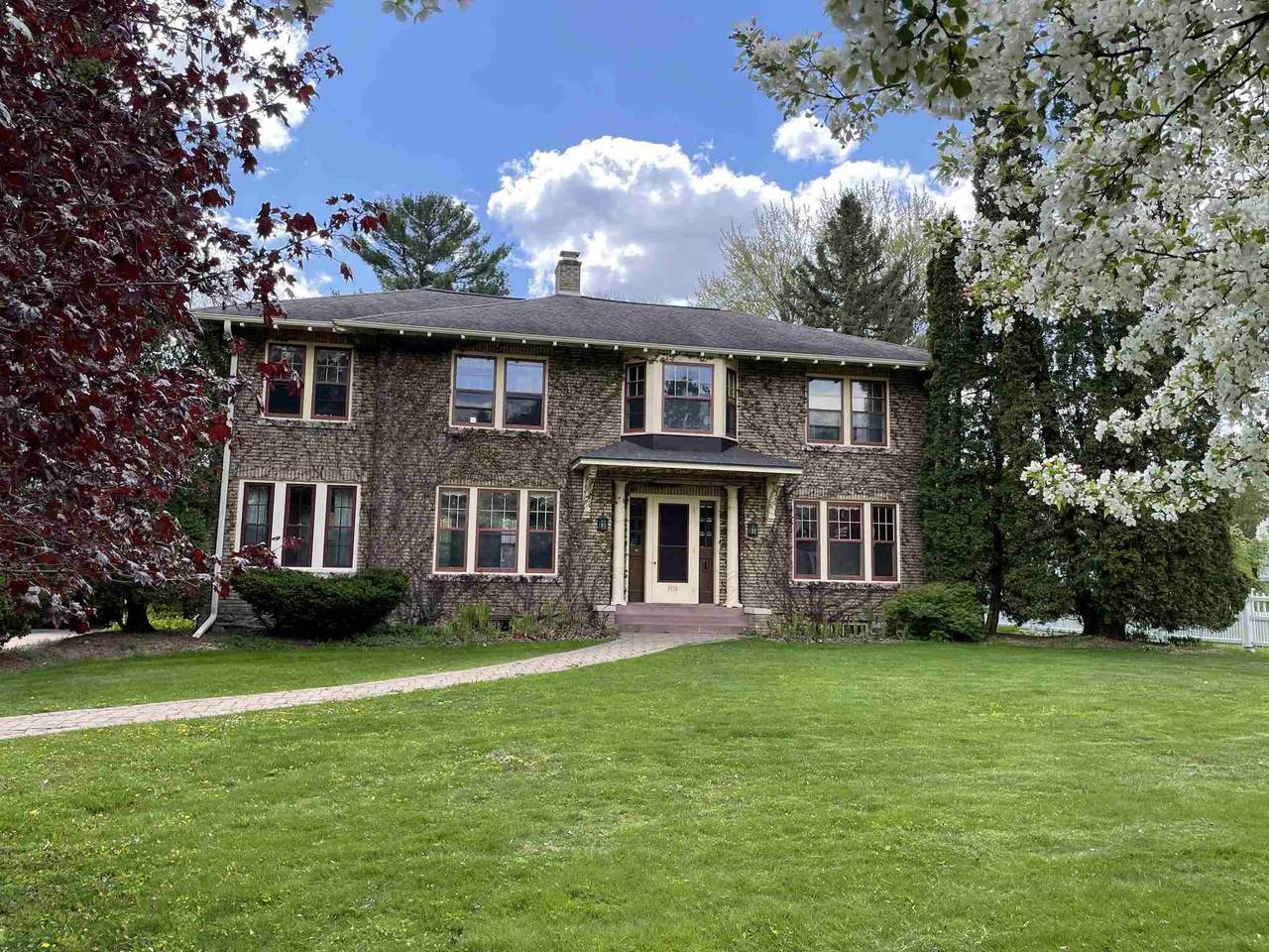 806 5TH STREET - Photo 1