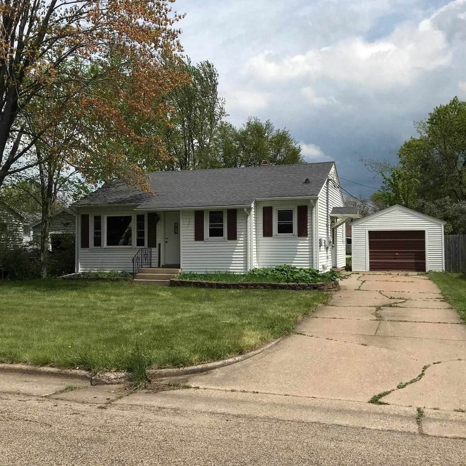 151 20TH AVENUE - Photo 1