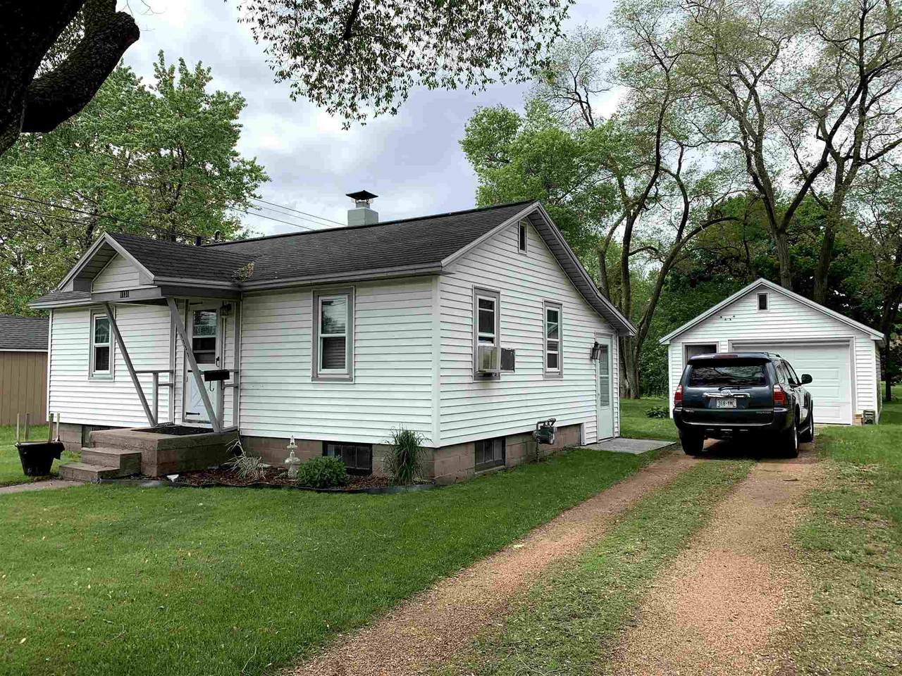 1131 14TH STREET NORTH - Photo 1