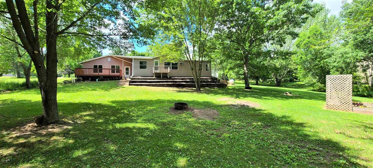 203635 Lakehurst Road - Photo 1